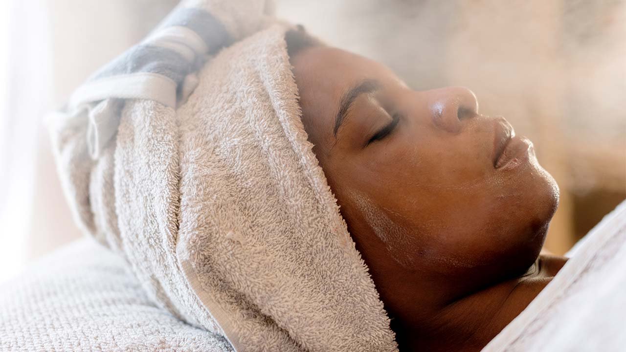 Loreal Paris BMAG Article Is Steam Good For Your Skin D
